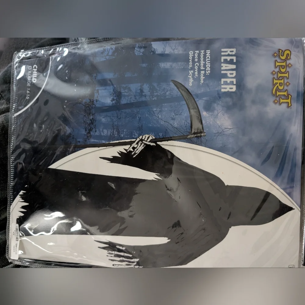 Spirit Black Hooded Reaper Costume for Kids - Picture 4 of 10
